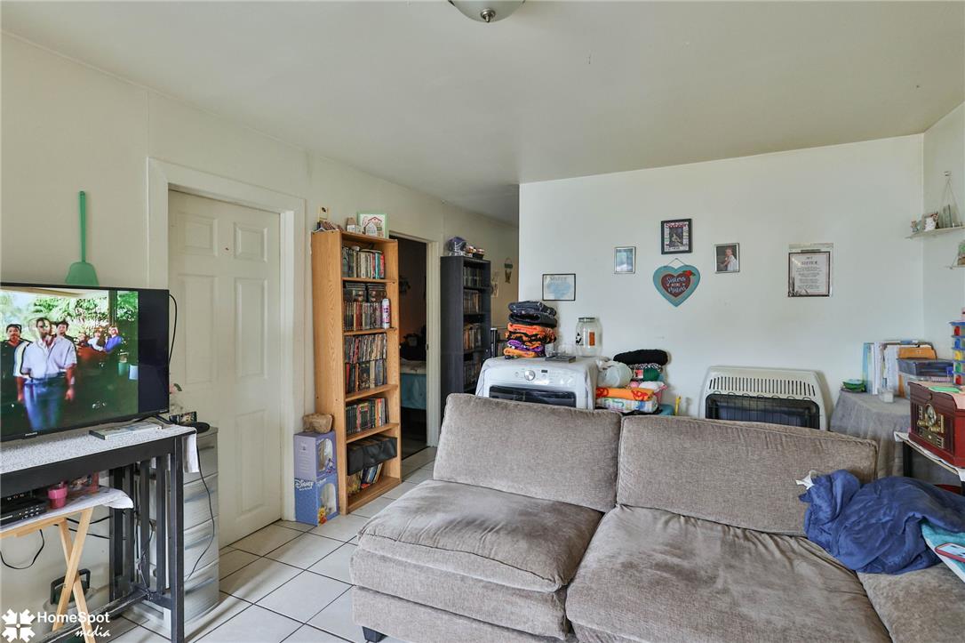 217 Pen Argyl St, Pen Argyl Borough, PA 18072 photo