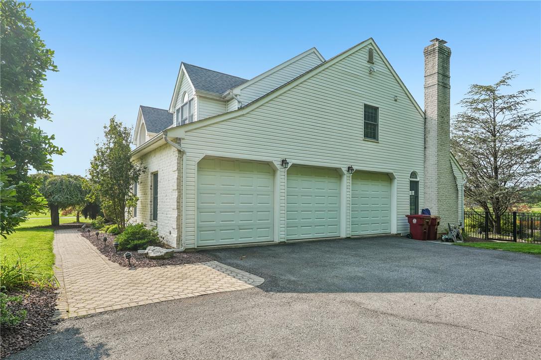 860 Newlins Rd, Easton, PA 18040 photo