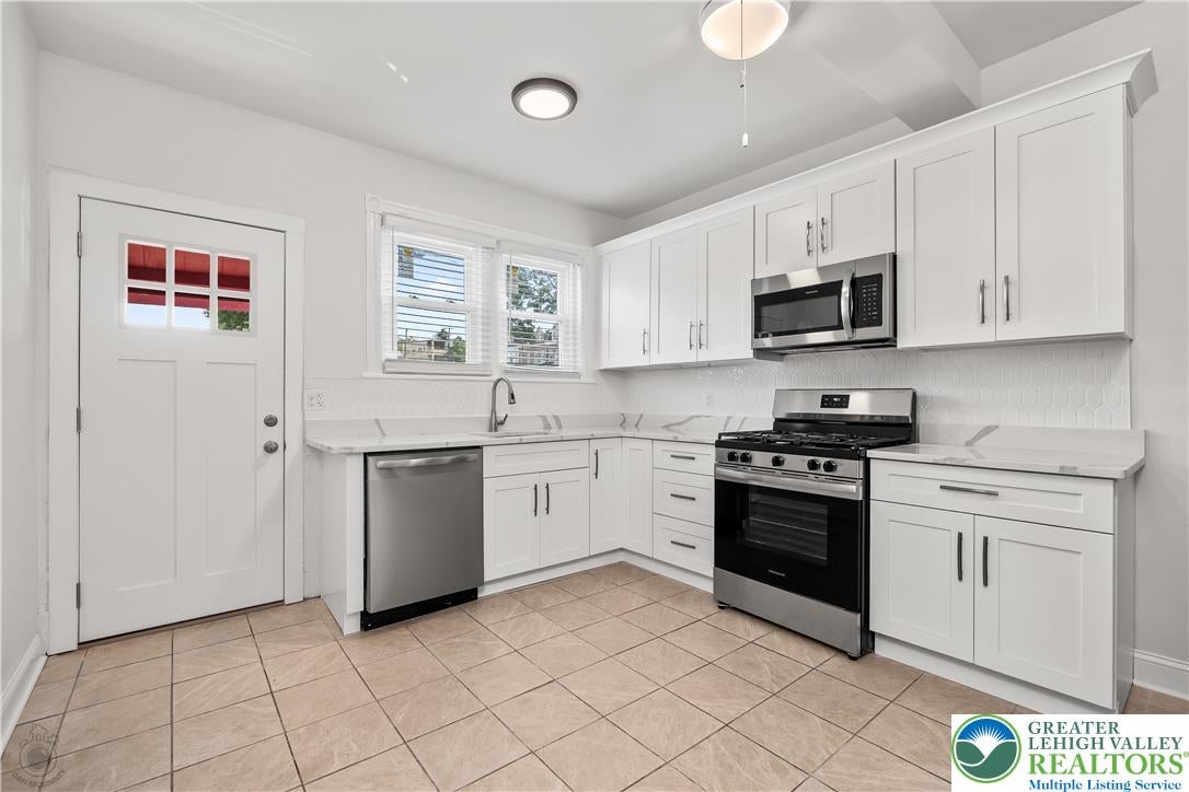1418 W Chew St, Allentown City, PA 18102 photo