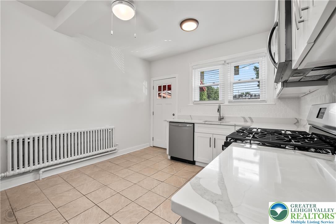 1418 W Chew St, Allentown City, PA 18102 photo