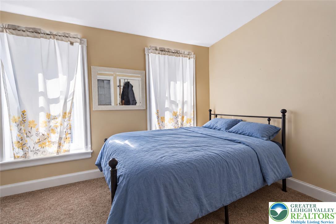 817 N Penn St, Allentown City, PA 18102 photo
