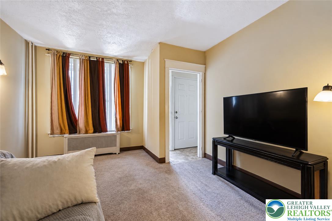 817 N Penn St, Allentown City, PA 18102 photo