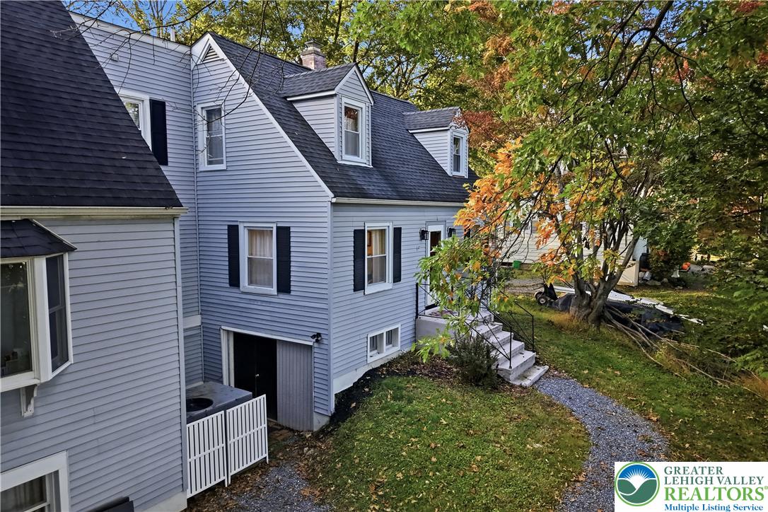 336 S 3rd St, Bangor Borough, PA 18013 photo