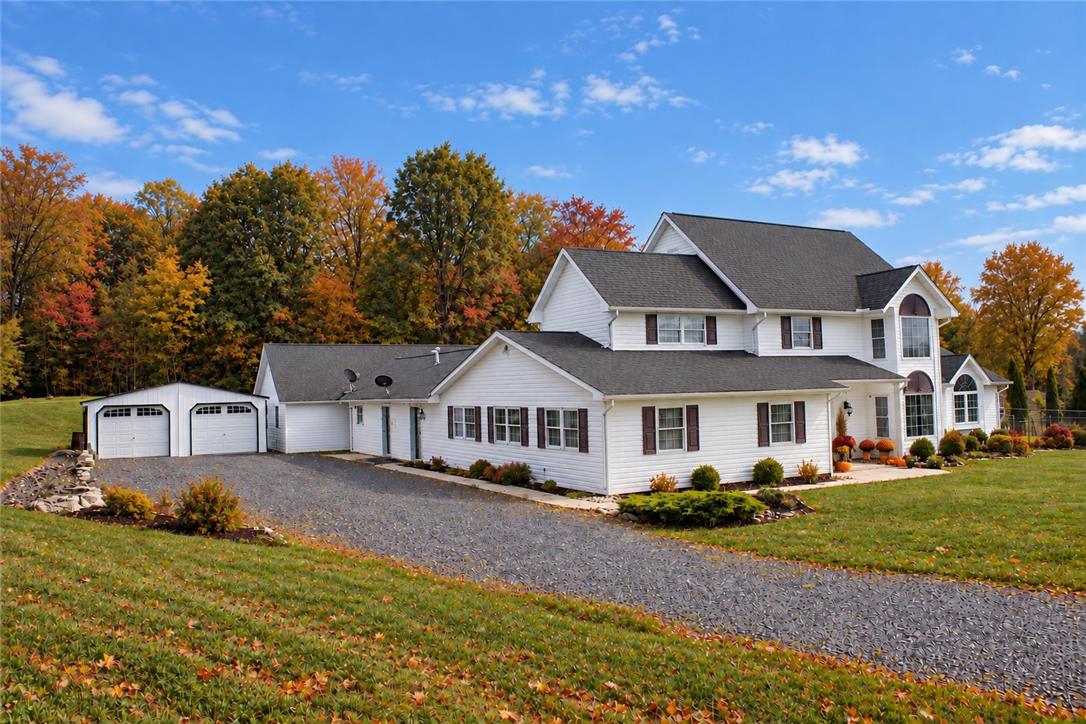 203 Terrace Dr, Chestnuthill Twp, PA 18353