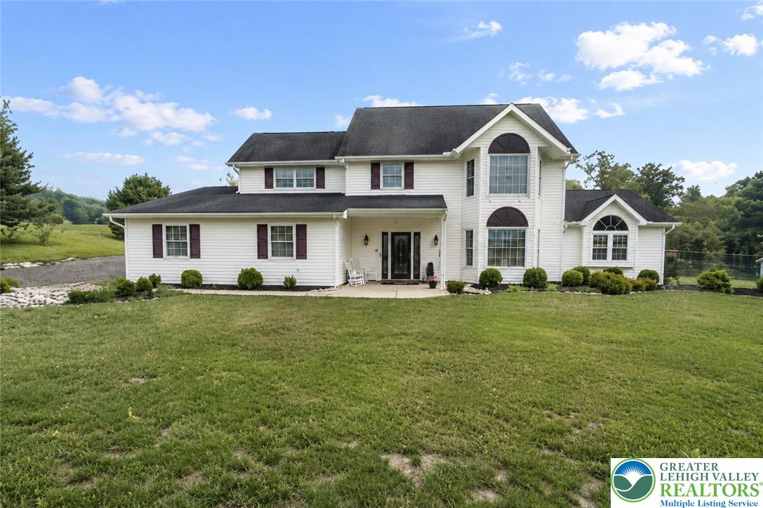 203 Terrace Dr, Chestnuthill Twp, PA 18353 photo