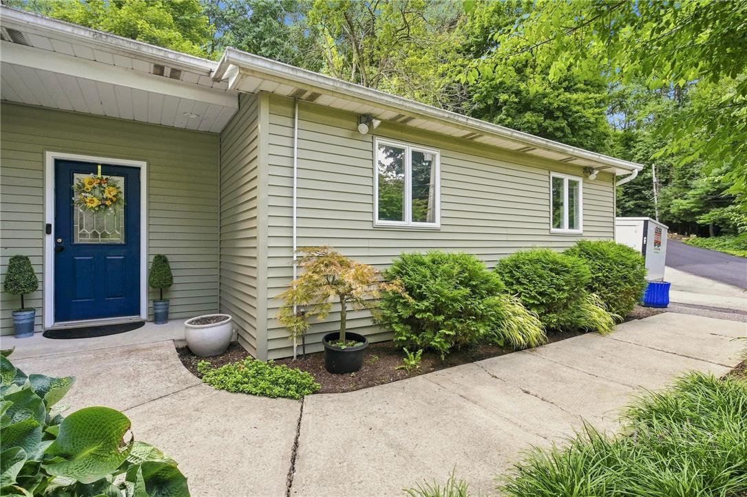 3408 Oak Hill Rd, Emmaus Borough, PA 18049