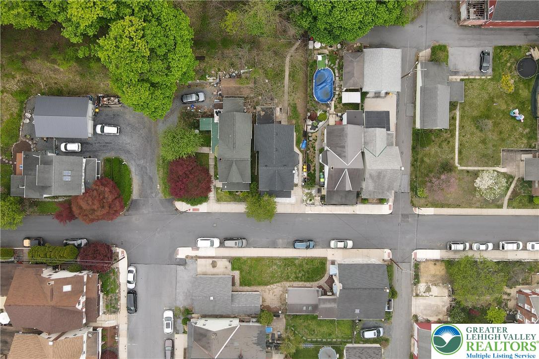 209 E South St, Slatington Borough, PA 18080 photo