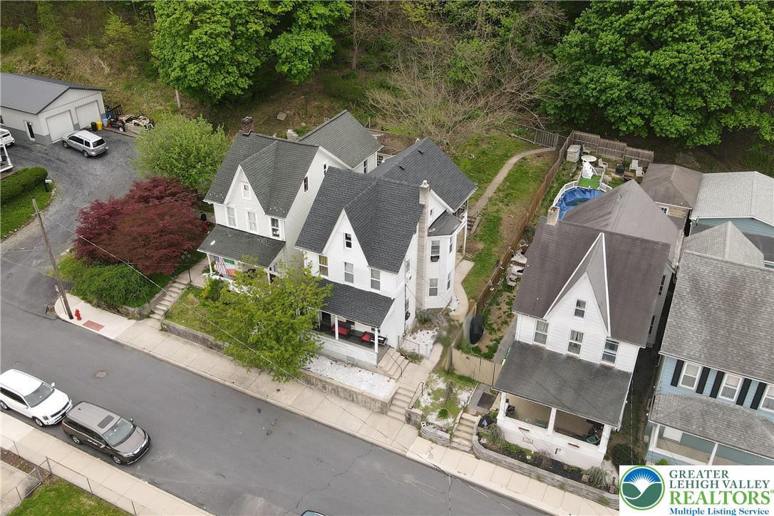 209 E South St, Slatington Borough, PA 18080 photo