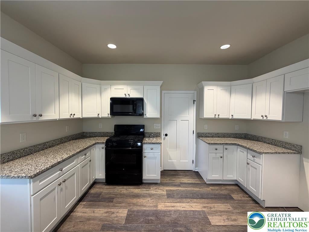 712 N Bishopthorpe St, Fountain Hill Boro, PA 18015 photo