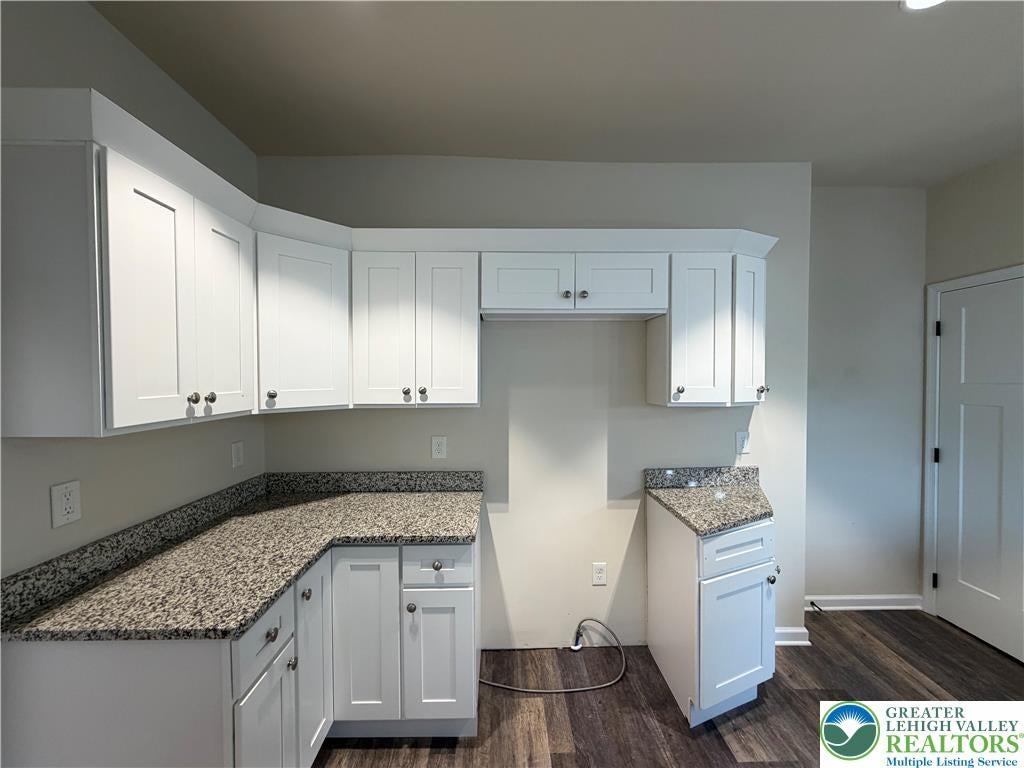 712 N Bishopthorpe St, Fountain Hill Boro, PA 18015 photo