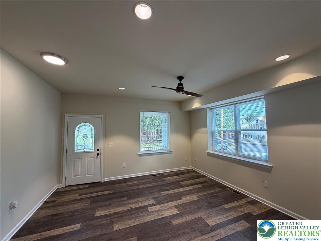 712 N Bishopthorpe St, Fountain Hill Boro, PA 18015 photo