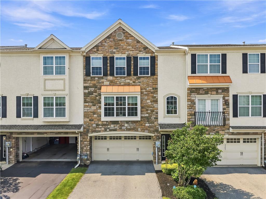 3589 Lenape Ln, Emmaus Borough, PA 18049 photo