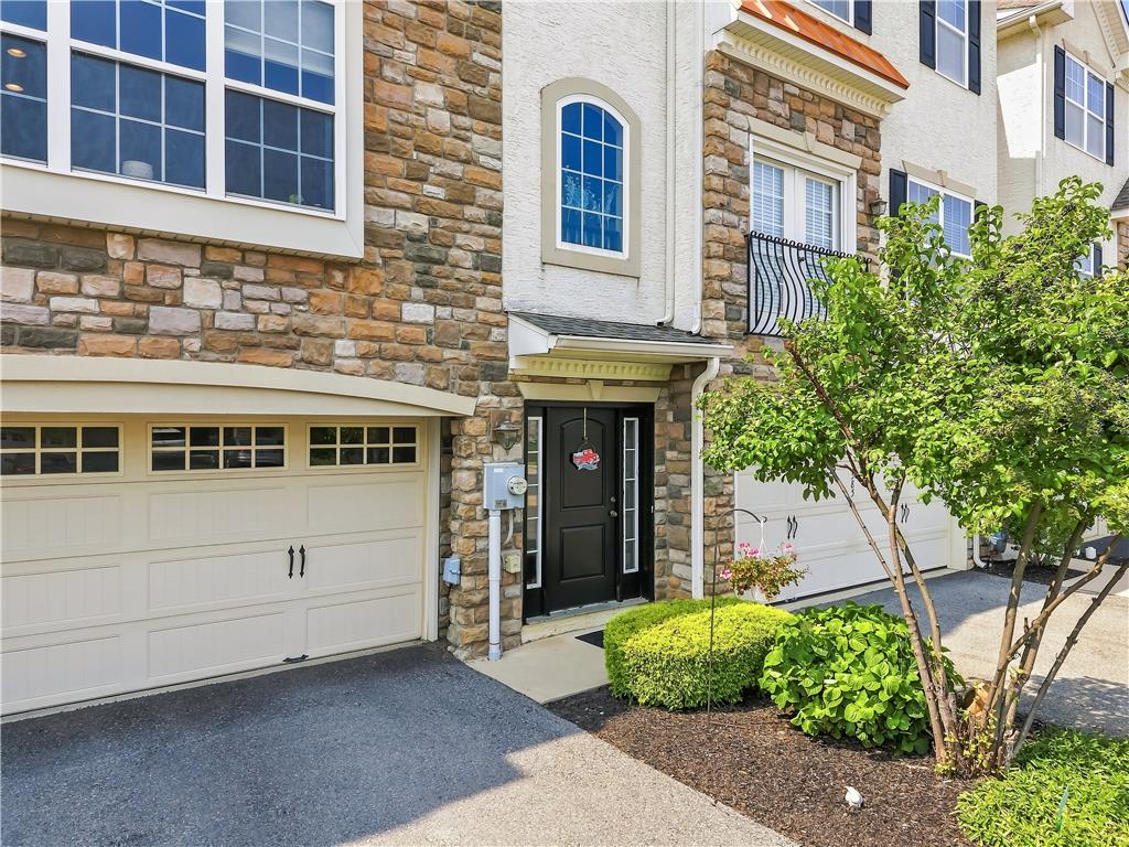 3589 Lenape Ln, Emmaus Borough, PA 18049 photo