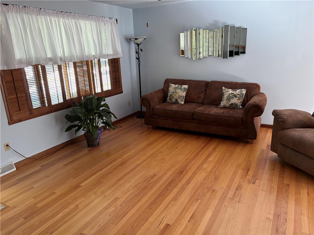 1335 Jefferson St, Hellertown Borough, PA 18055 photo