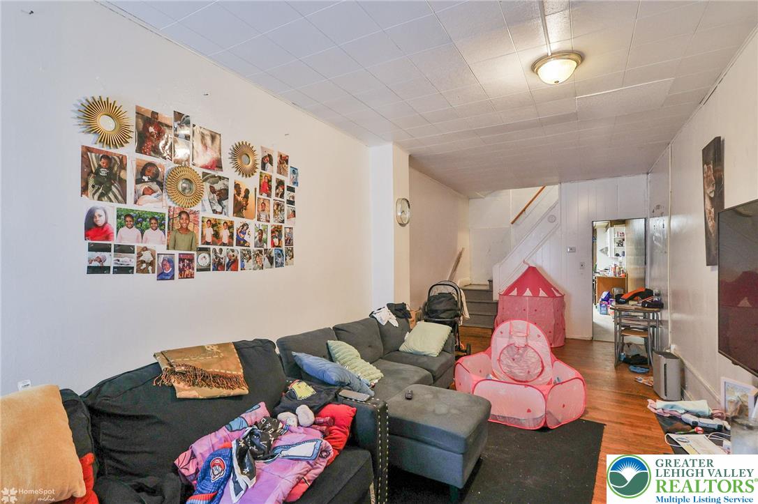 705 N Front St, Allentown City, PA 18102 photo