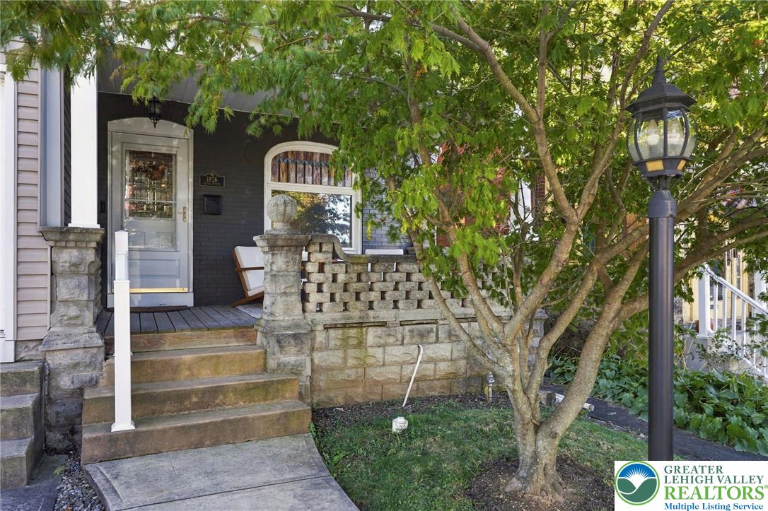 1826 Ferry St, Easton, PA 18042 photo