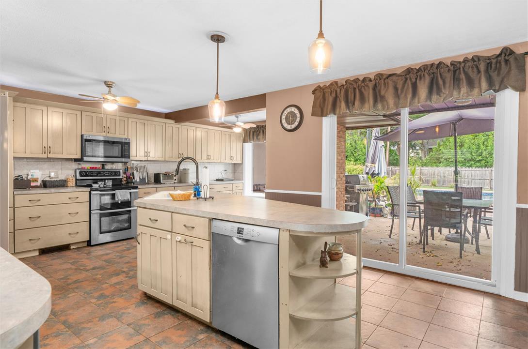 3453 Trexler Blvd, South Whitehall Twp, PA 18104 photo