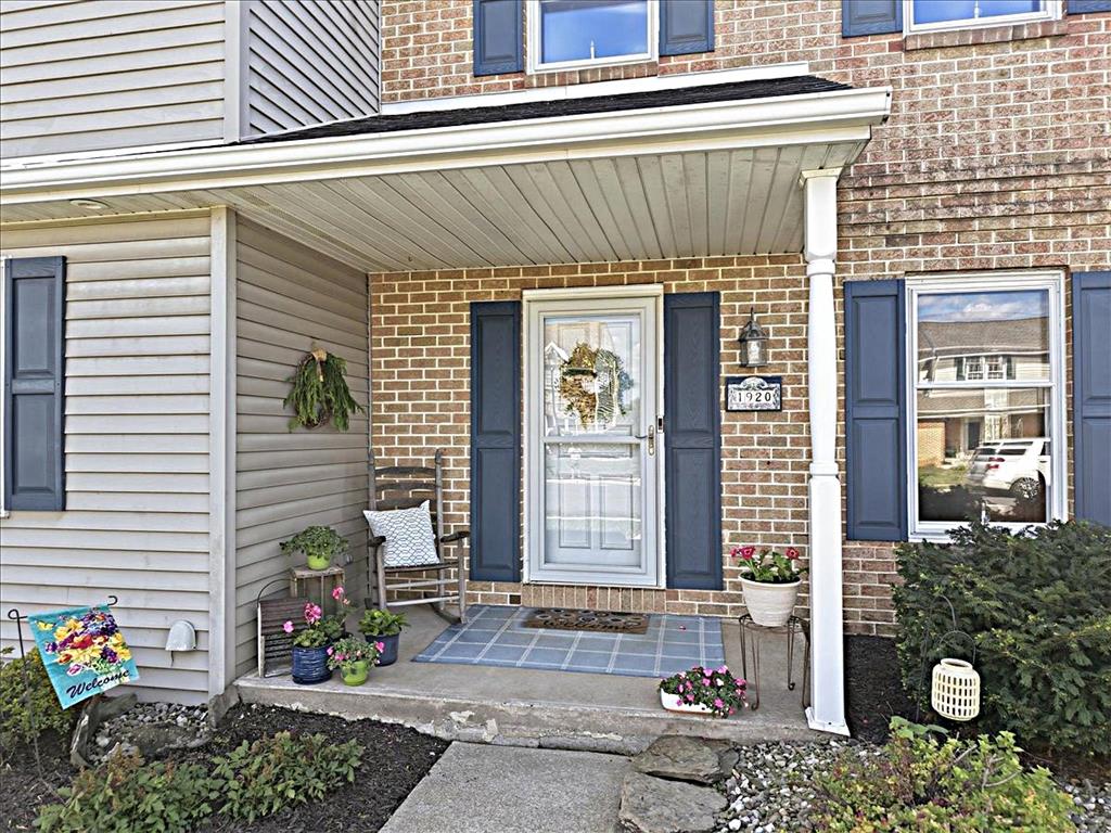 1920 Belleview Dr, Whitehall Twp, PA 18052 photo