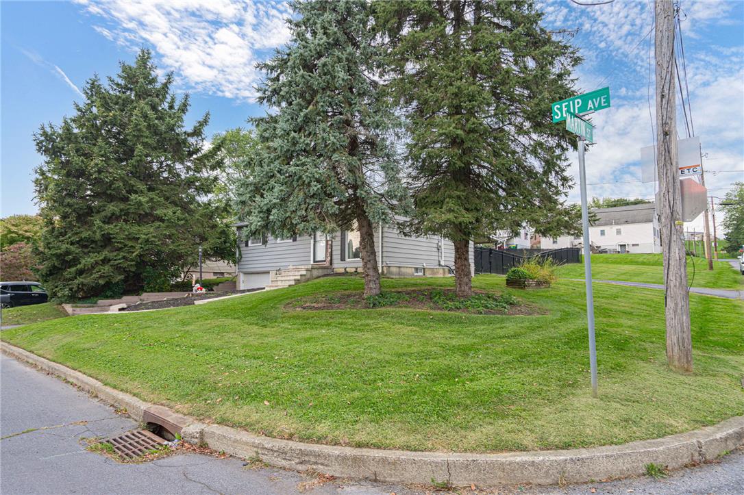 2601 Seip Ave, Palmer Twp, PA 18045 photo