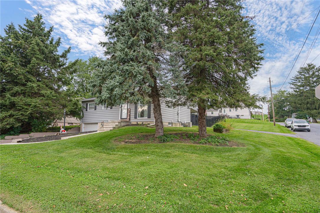 2601 Seip Ave, Palmer Twp, PA 18045 photo