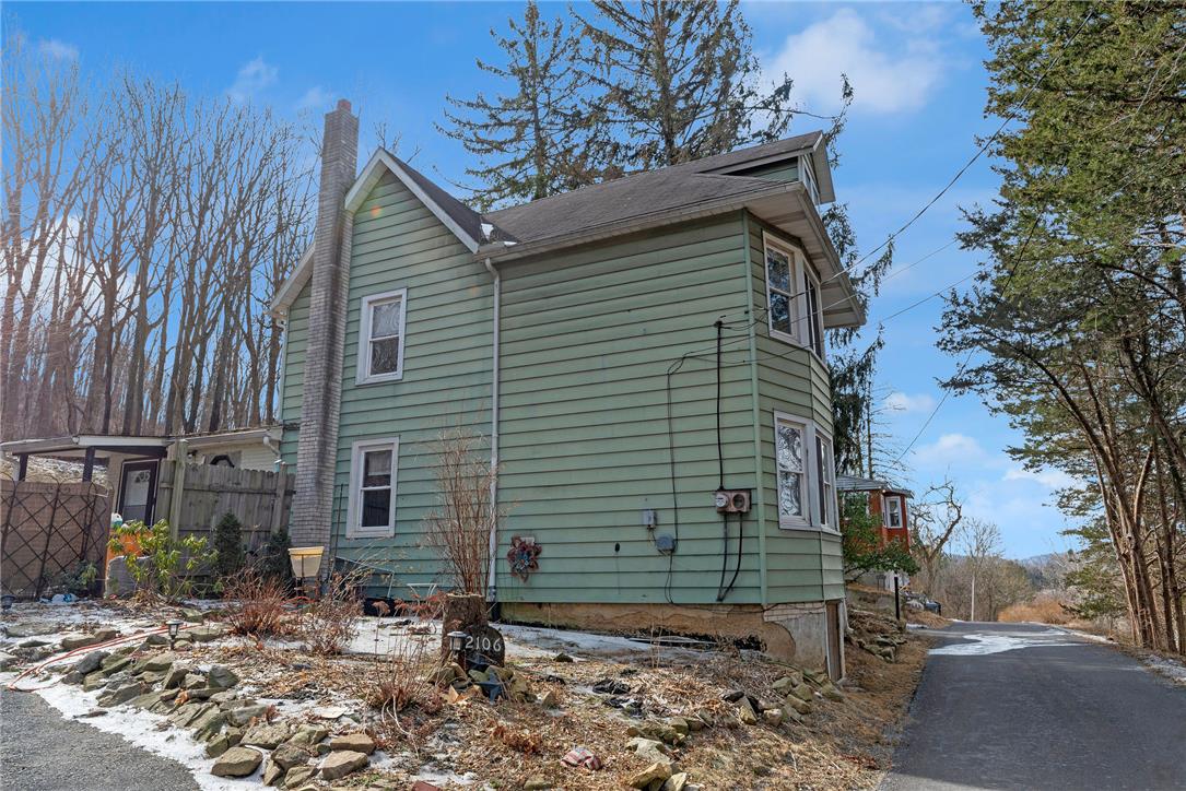 2106 Nemeth Dr, Bethlehem City, PA 18015