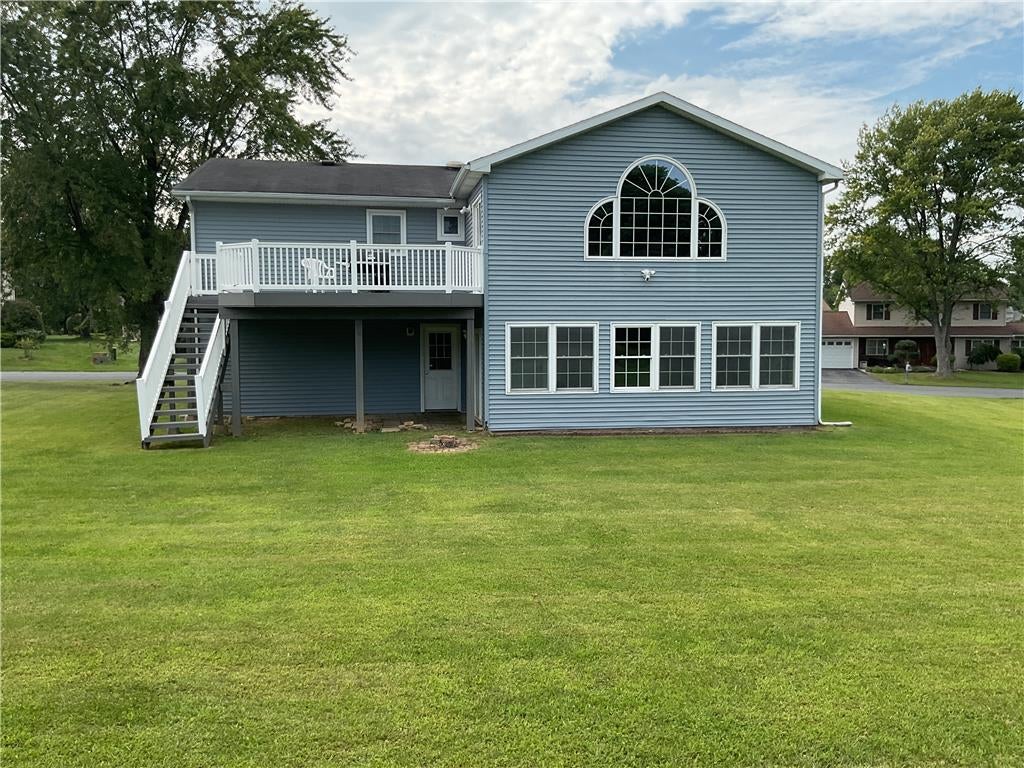219 Murray Dr, Upper Macungie Twp, PA 18104 photo