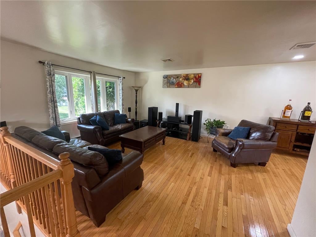 219 Murray Dr, Upper Macungie Twp, PA 18104 photo