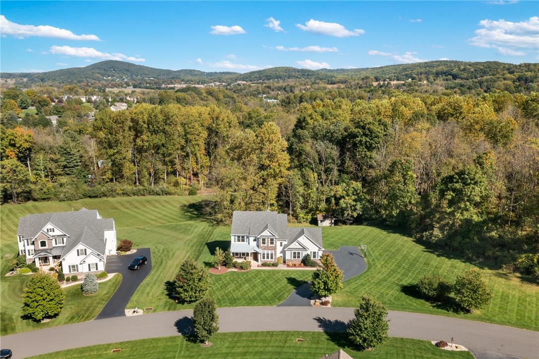 1700 Mountain View Dr, Lower Saucon Twp, PA 18015 photo