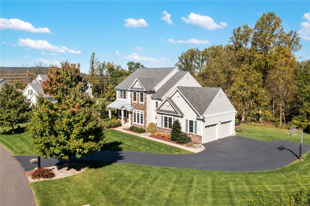 1700 Mountain View Dr, Lower Saucon Twp, PA 18015 photo