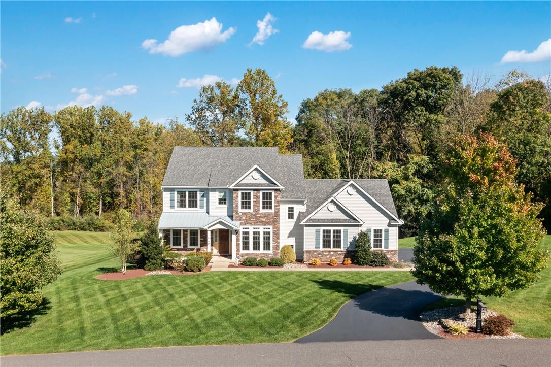 1700 Mountain View Dr, Lower Saucon Twp, PA 18015