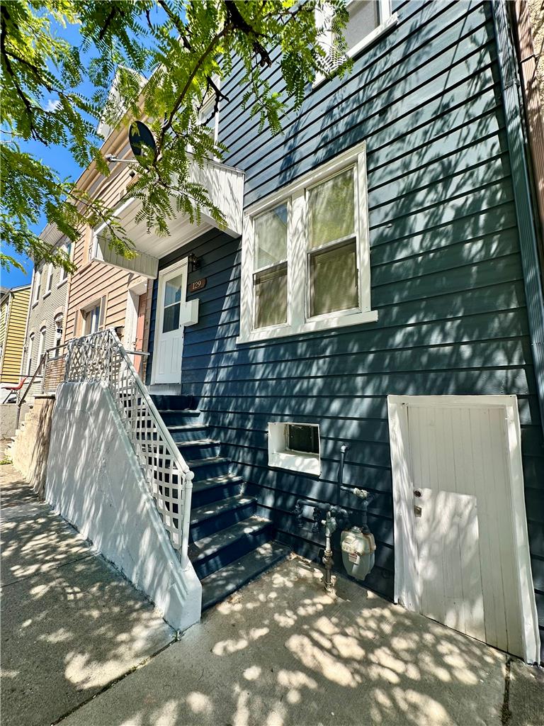 129 W Allen St, Allentown City, PA 18102 photo
