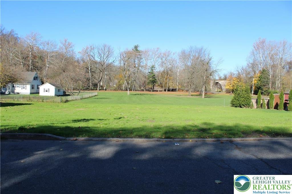1837 Norwood St, Bethlehem City, PA 18015