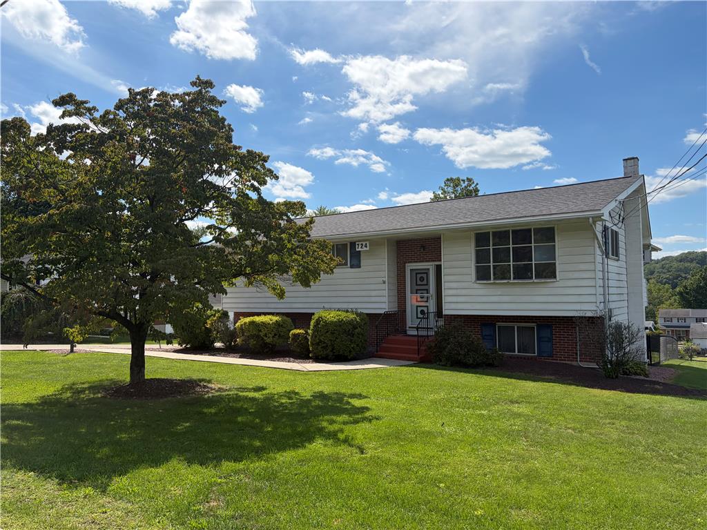 724 Lincoln Ave, Walnutport Borough, PA 18088
