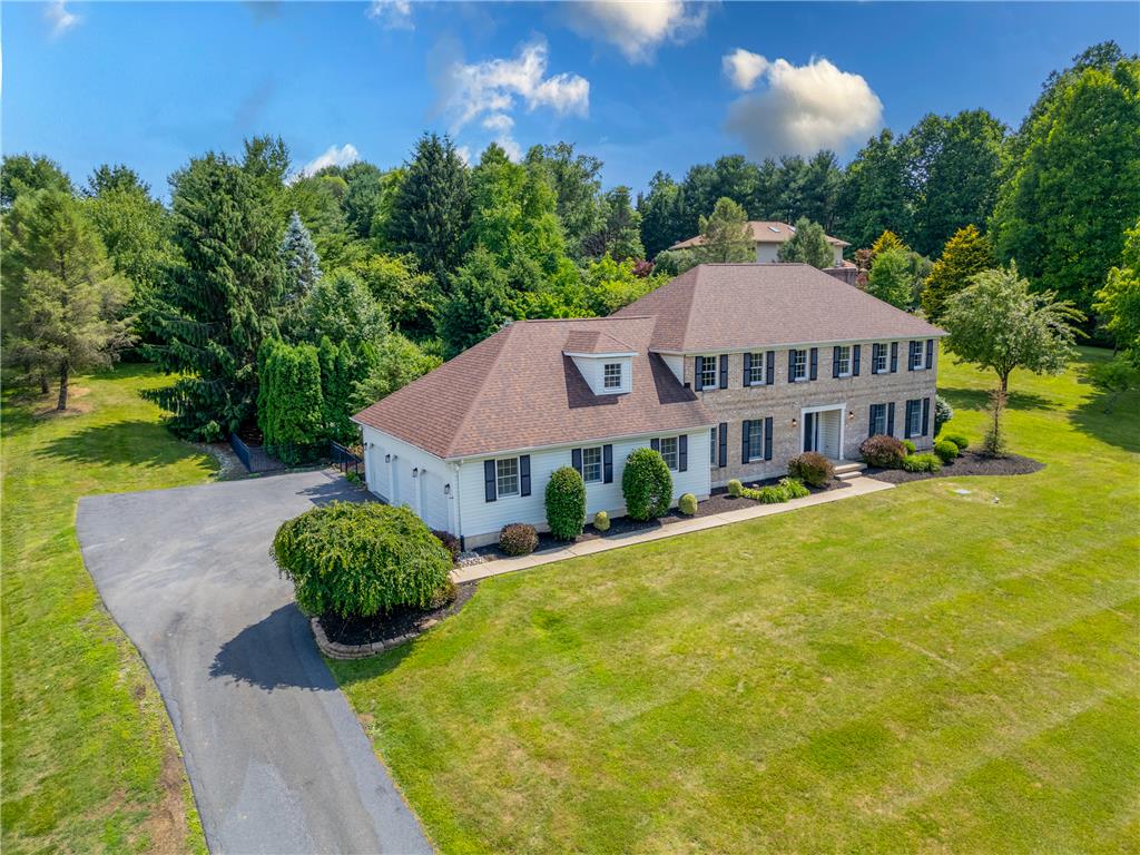 5642 Limeport Rd, Emmaus Borough, PA 18049 photo