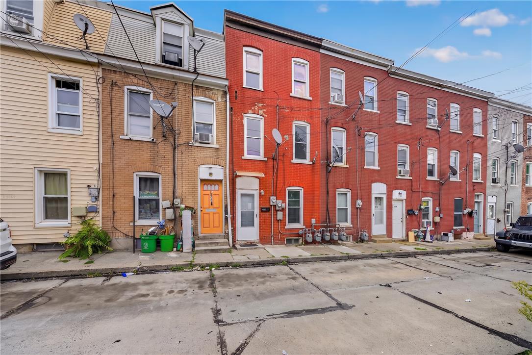 527 N Elliger St, Allentown City, PA 18102 photo