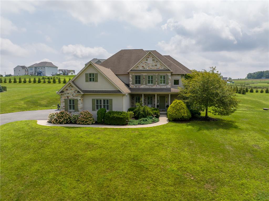 217 Gower Rd, Bushkill Twp, PA 18064