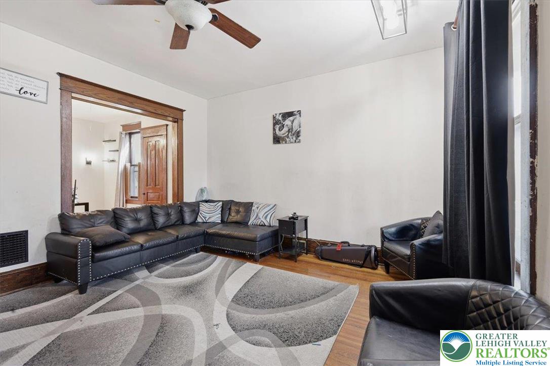 164 E Wilkes Barre St, Easton, PA 18042 photo