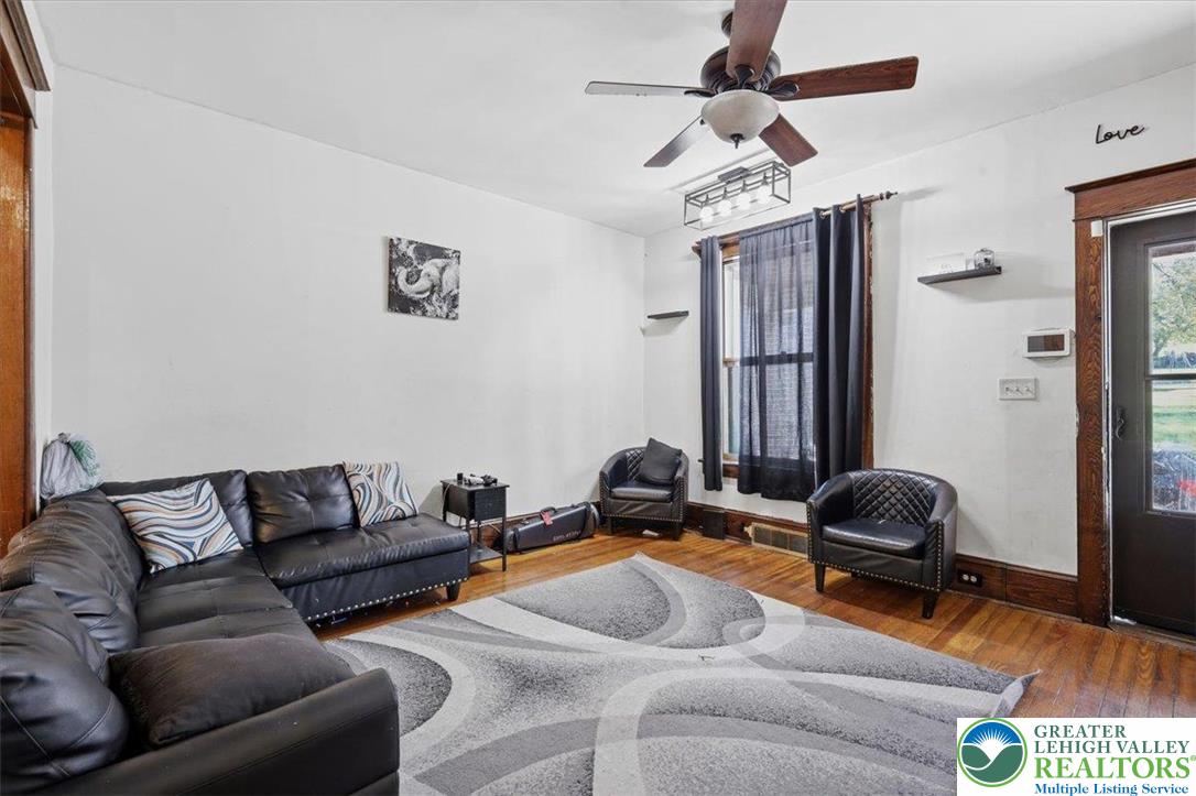164 E Wilkes Barre St, Easton, PA 18042 photo