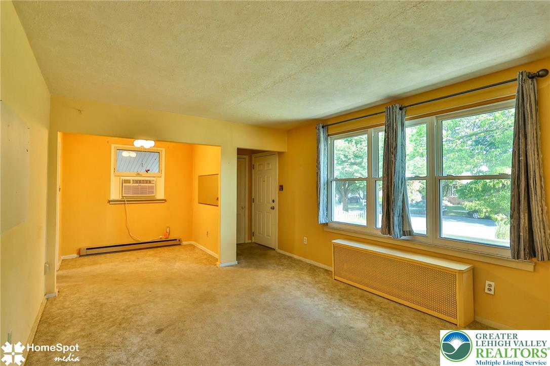 1304 W Wyoming St, Allentown City, PA 18103 photo