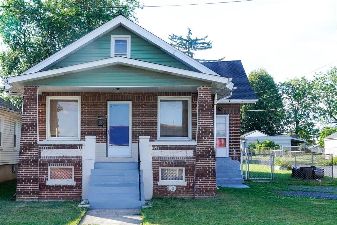 870 Chestnut St, Coplay Borough, PA 18037