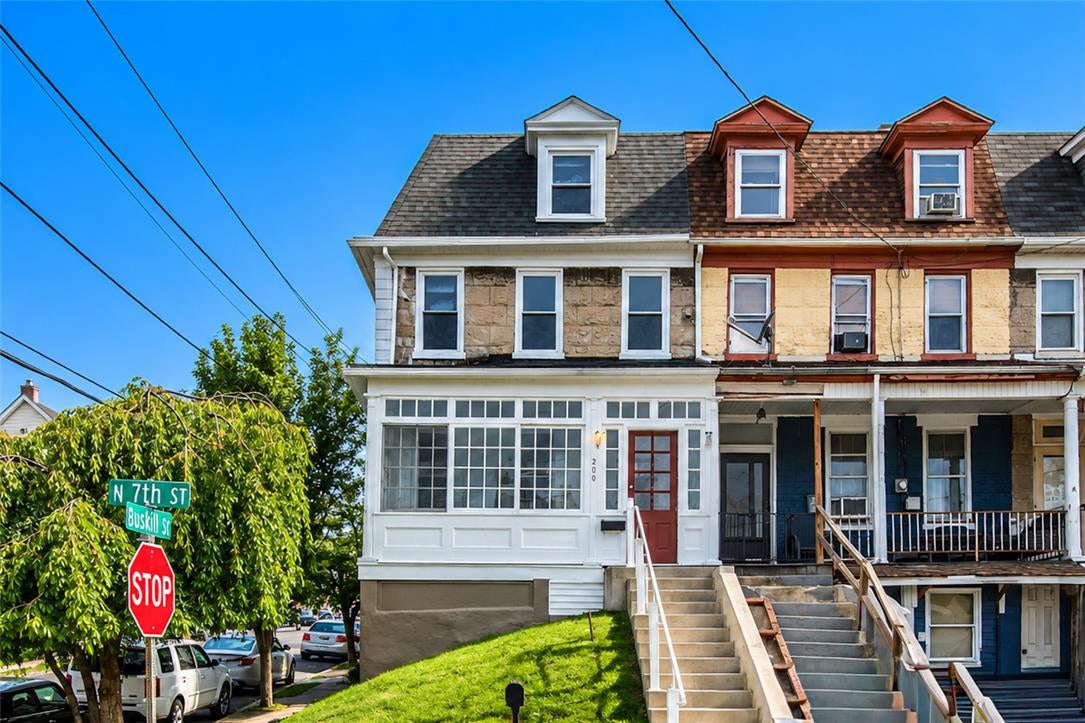 200 N 7th St, Easton, PA 18042 photo