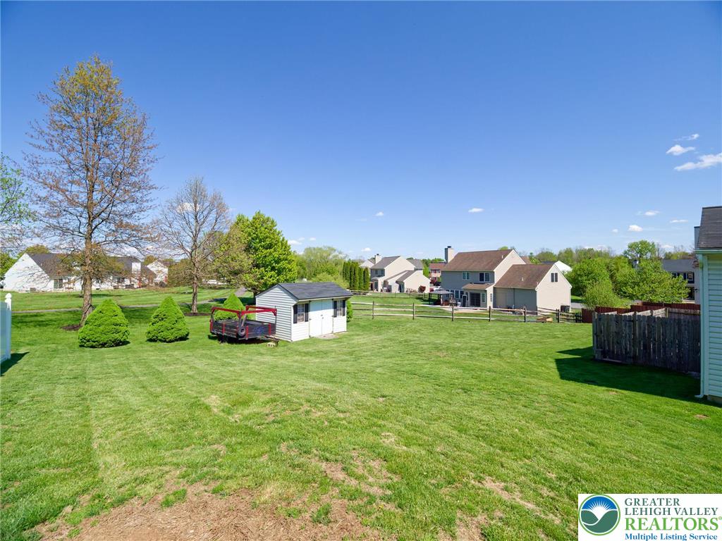 4217 Shadowstone Dr, Forks Twp, PA 18040 photo