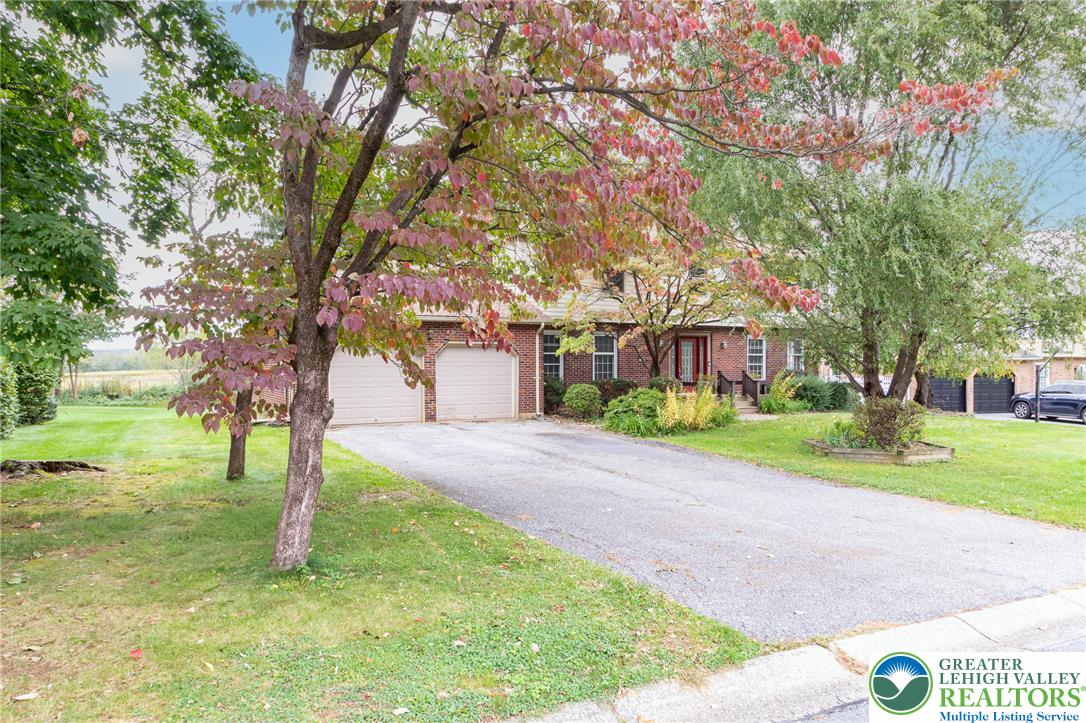 1442 Colgate Dr, Bethlehem City, PA 18017 photo