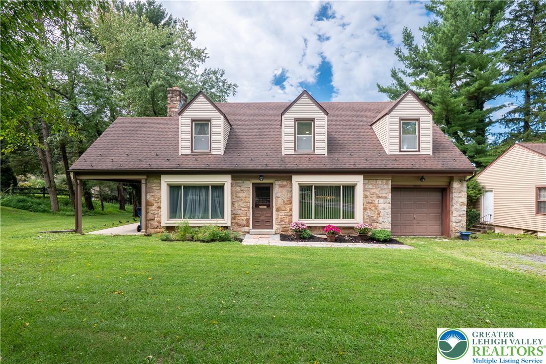 52 S Cedar Crest Blvd, South Whitehall Twp, PA 18104 photo
