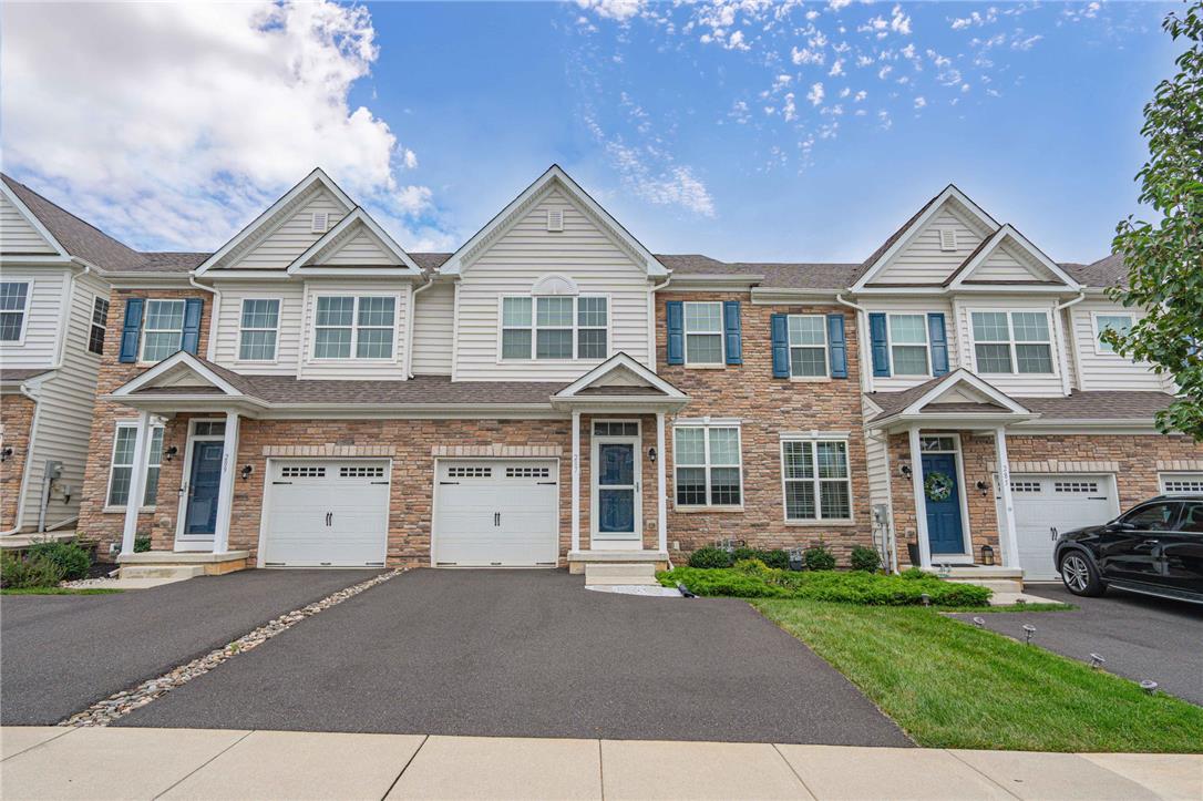 287 Redclover Ln, Upper Macungie Twp, PA 18104