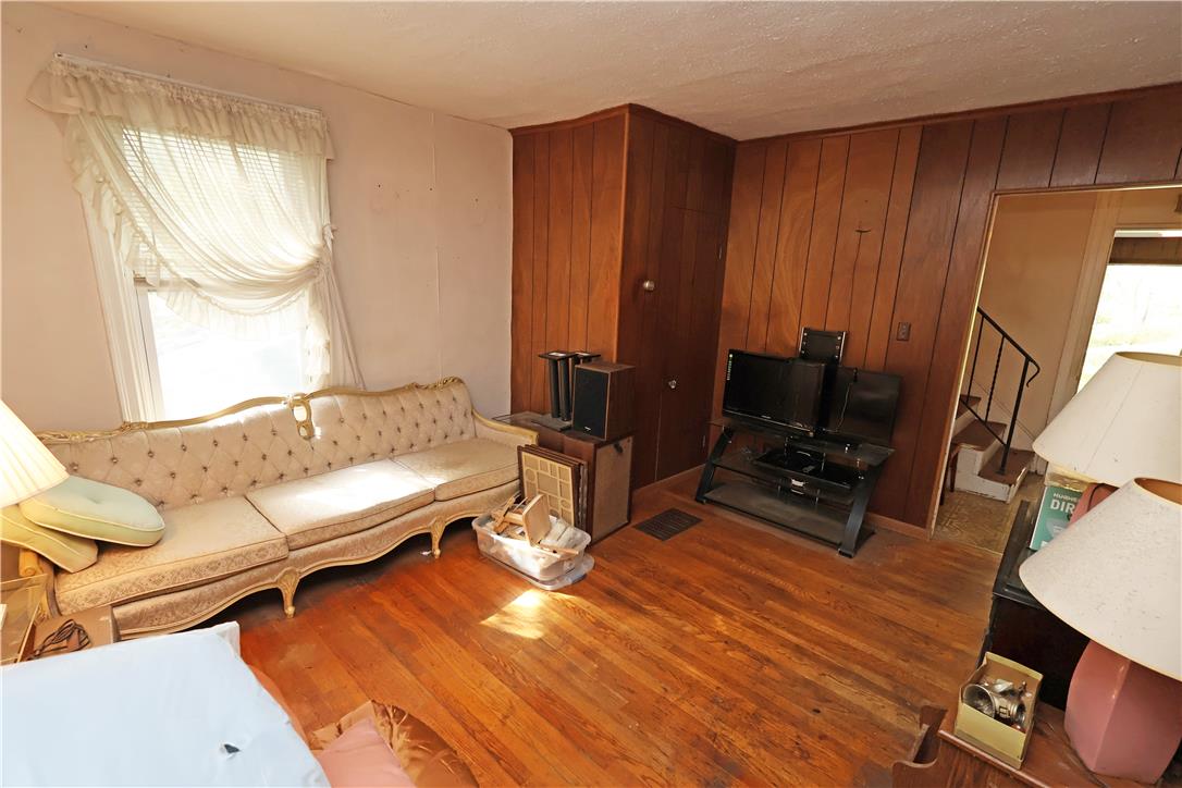 5740 Beverly Hills Rd, Upper Saucon Twp, PA 18036 photo