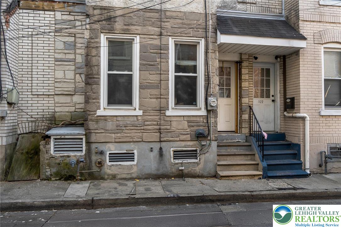 120 N Poplar St, Allentown City, PA 18102 photo