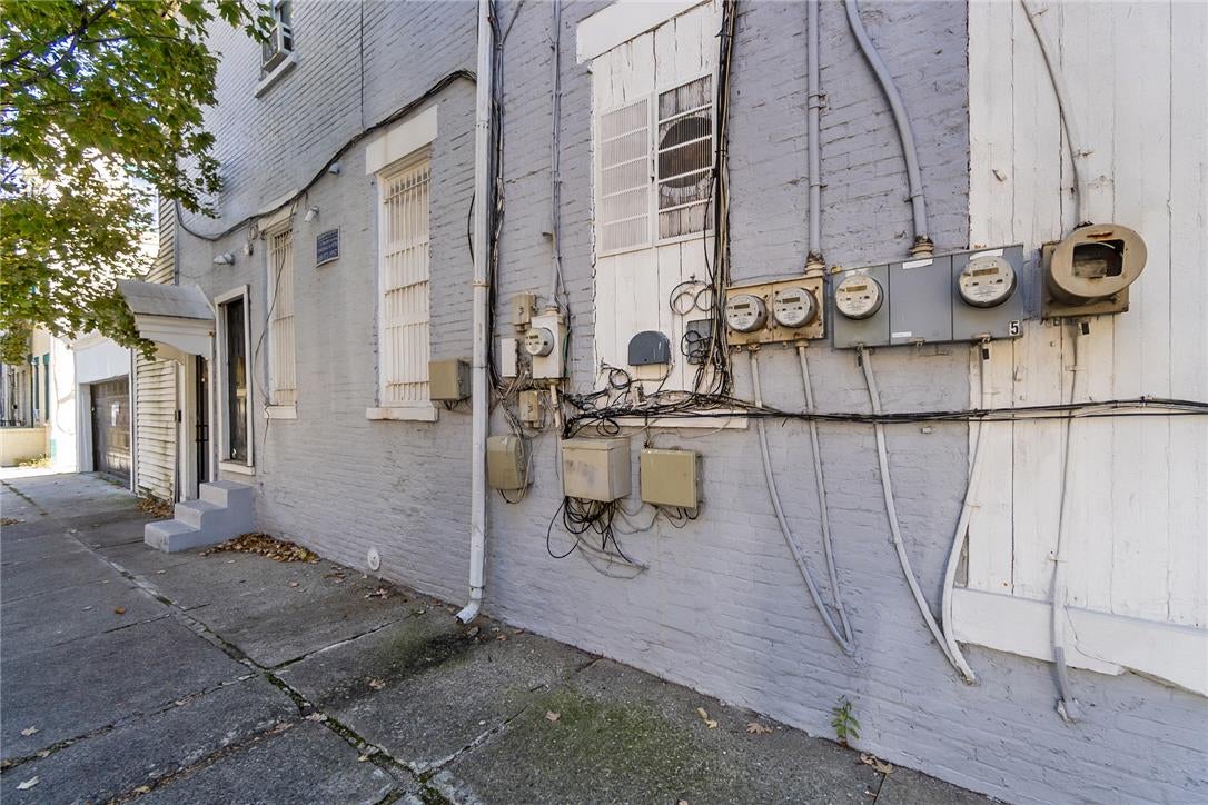 347 N 8th St, Allentown City, PA 18102 photo