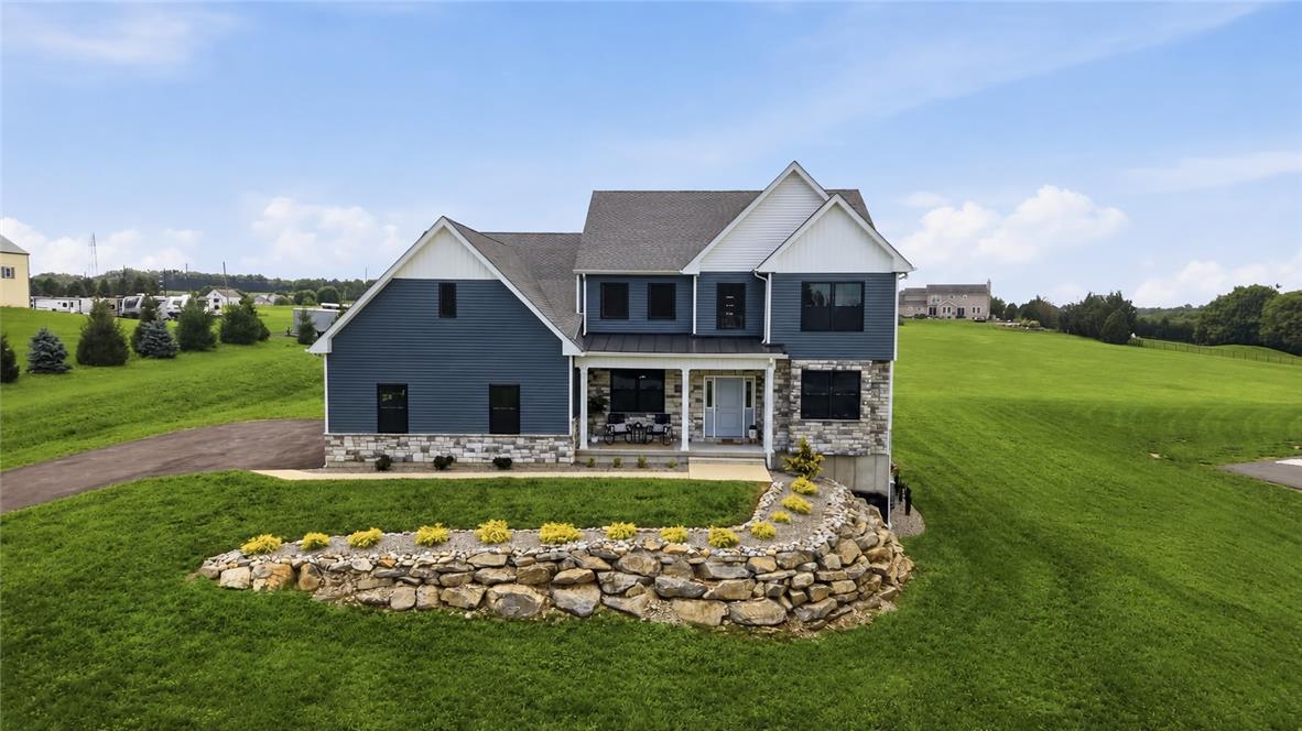 465 Gail Dr, Bushkill Twp, PA 18064