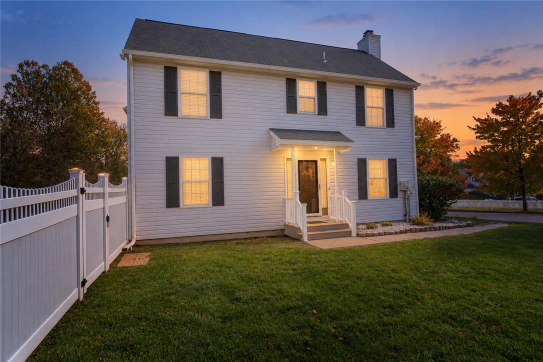 937 Ramblewood Ln, Freemansburg Borough, PA 18017